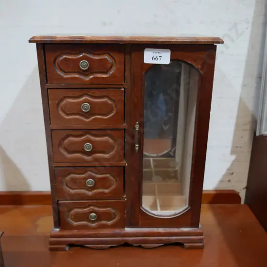 Wood jewelry box