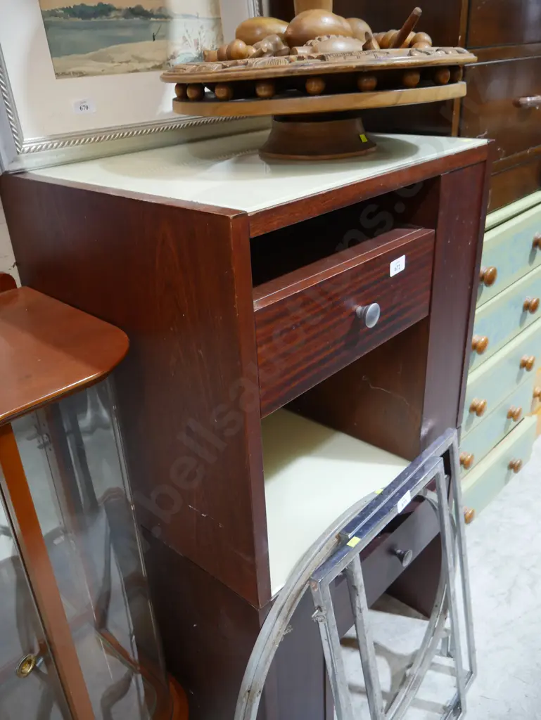 Pair of bedside drawers Image 1++