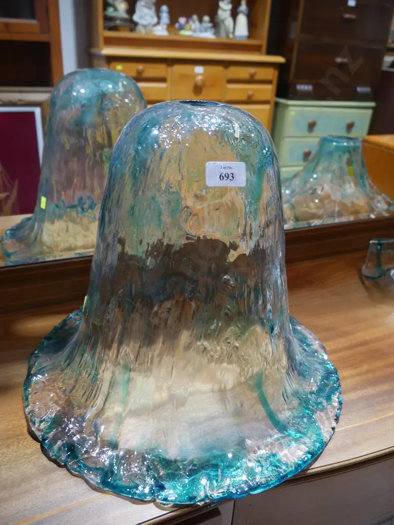 Glass lamp shade Image 1++