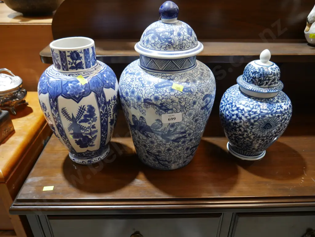 3 blue and white jars Image 1++