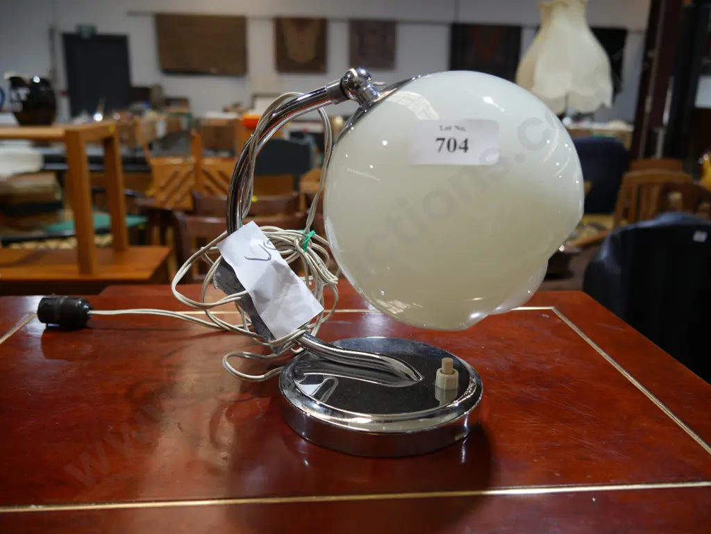 Chrome desk lamp Image 1++