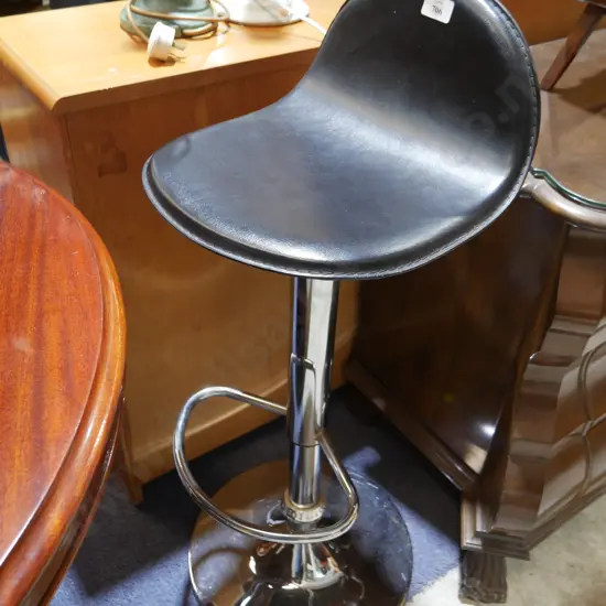 Barstool