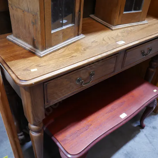Hall table