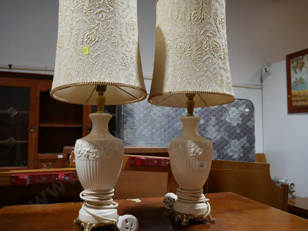 Pair of table lamps Image 1++