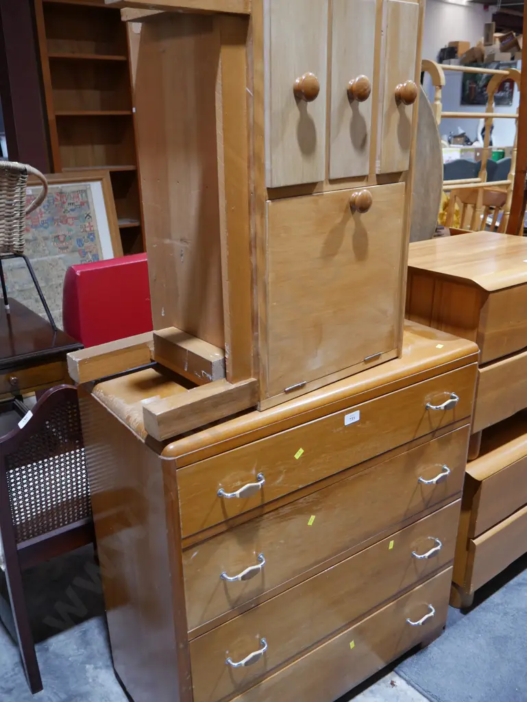 Chest of drawers and cabinet Image 1++