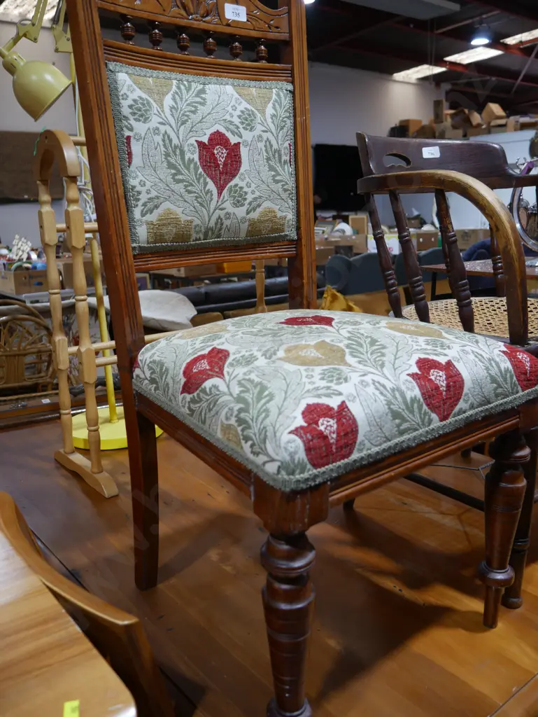 Edw chair Image 1++