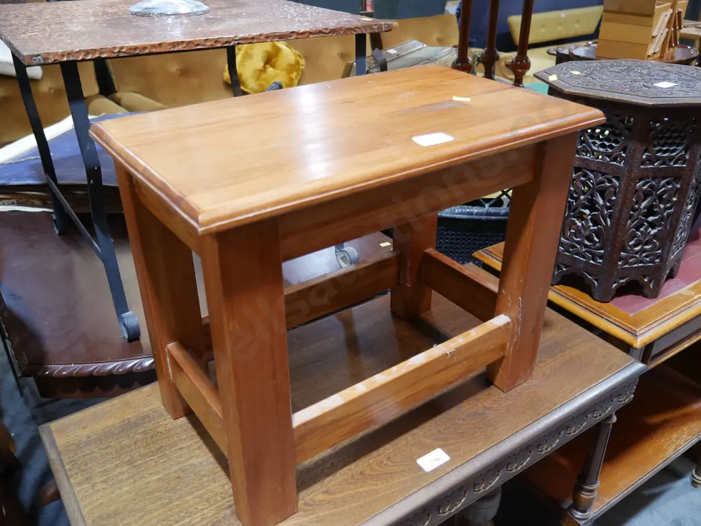Small coffee table Image 1++