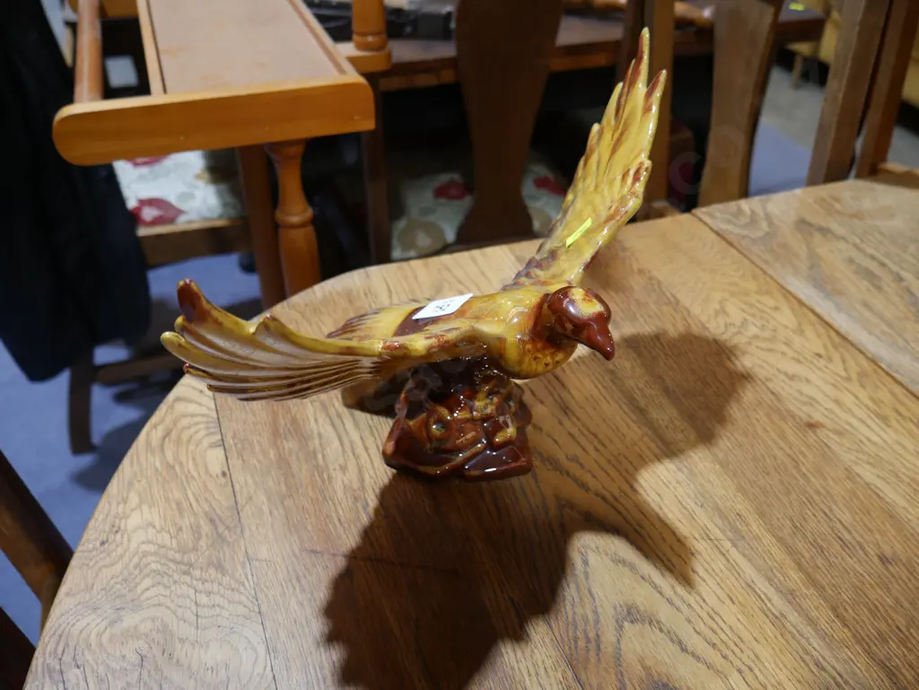 Blue Mountain Pottery bird Image 1++