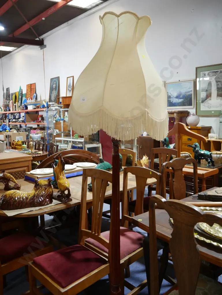 Standard lamp Image 1++