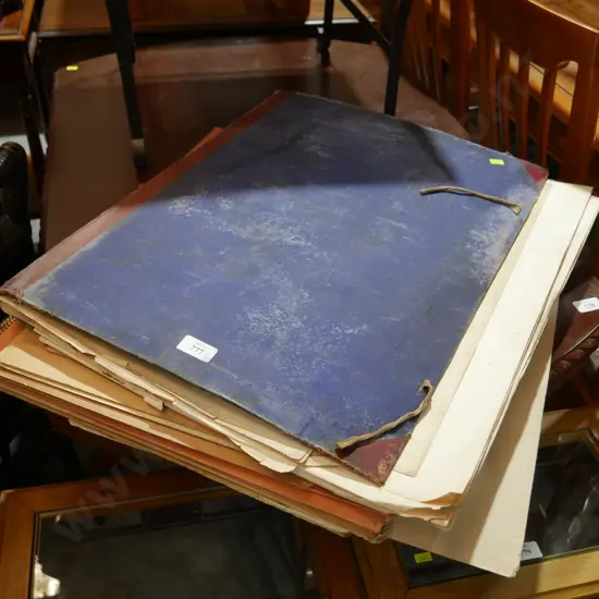 Early art folio's