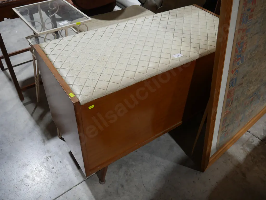 Blanket box Image 1++