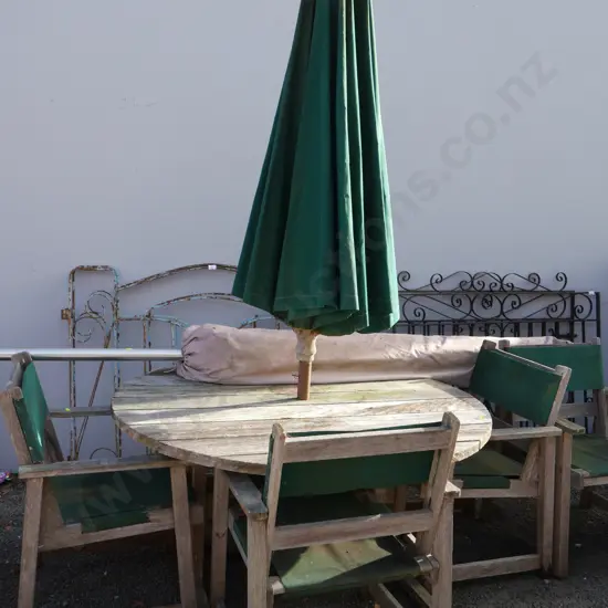 Outdoor table, 4 chairs and 2 umbrellas