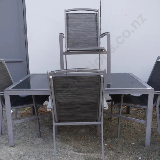 Outdoor table and 4 chairs