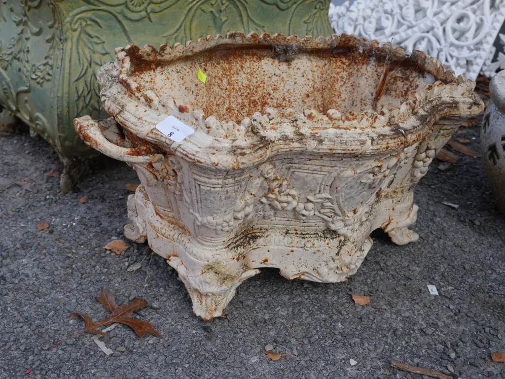Cast iron pot Image 1++