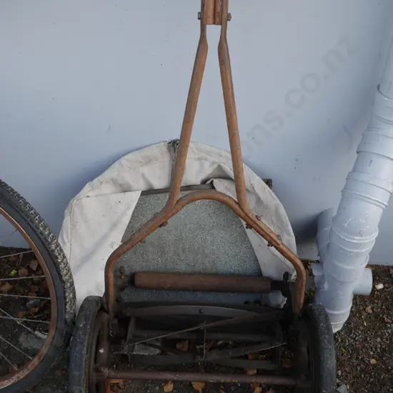 Push reel mower