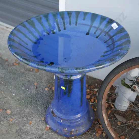 Bird bath