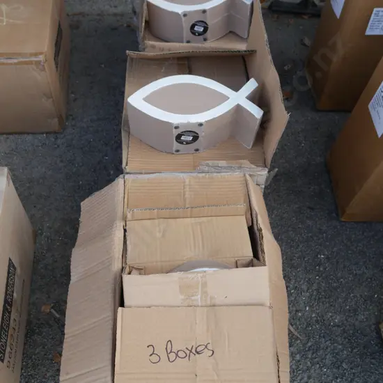 3 boxes of plant pots