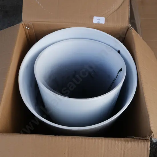 Box of plant pots