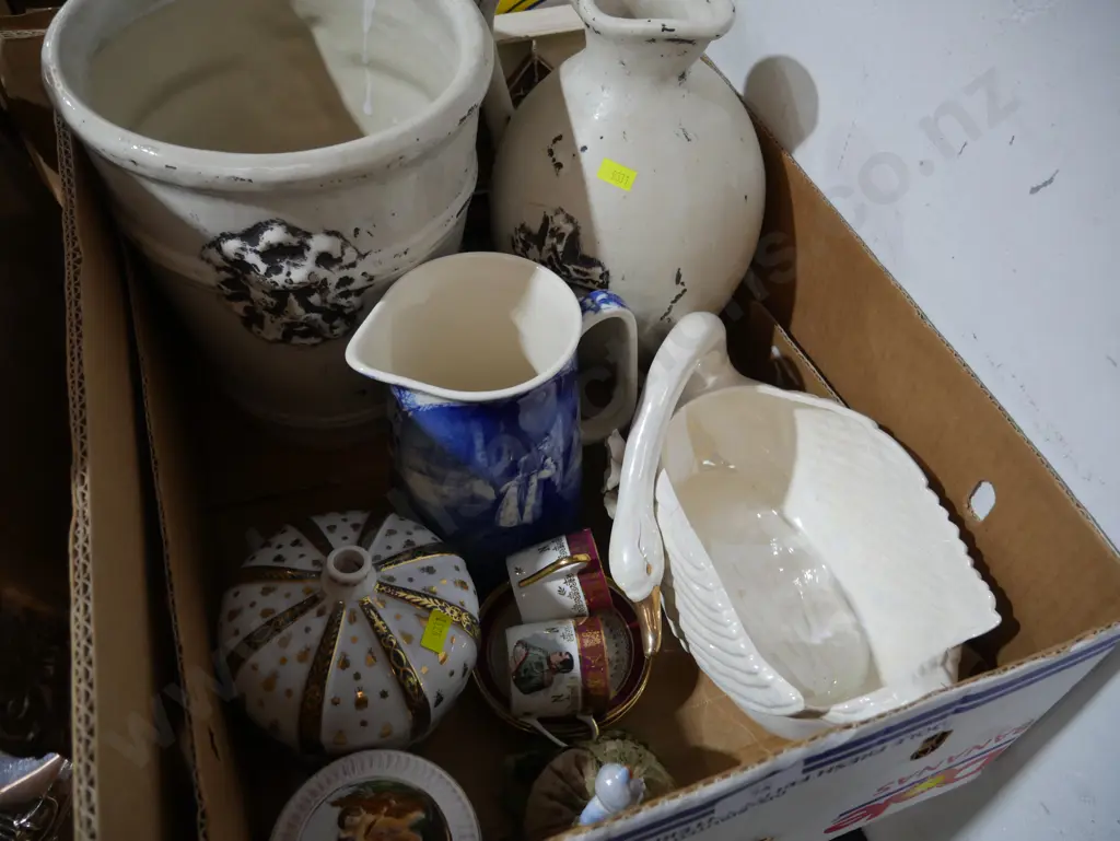 Jugs, vases etc Image 1++