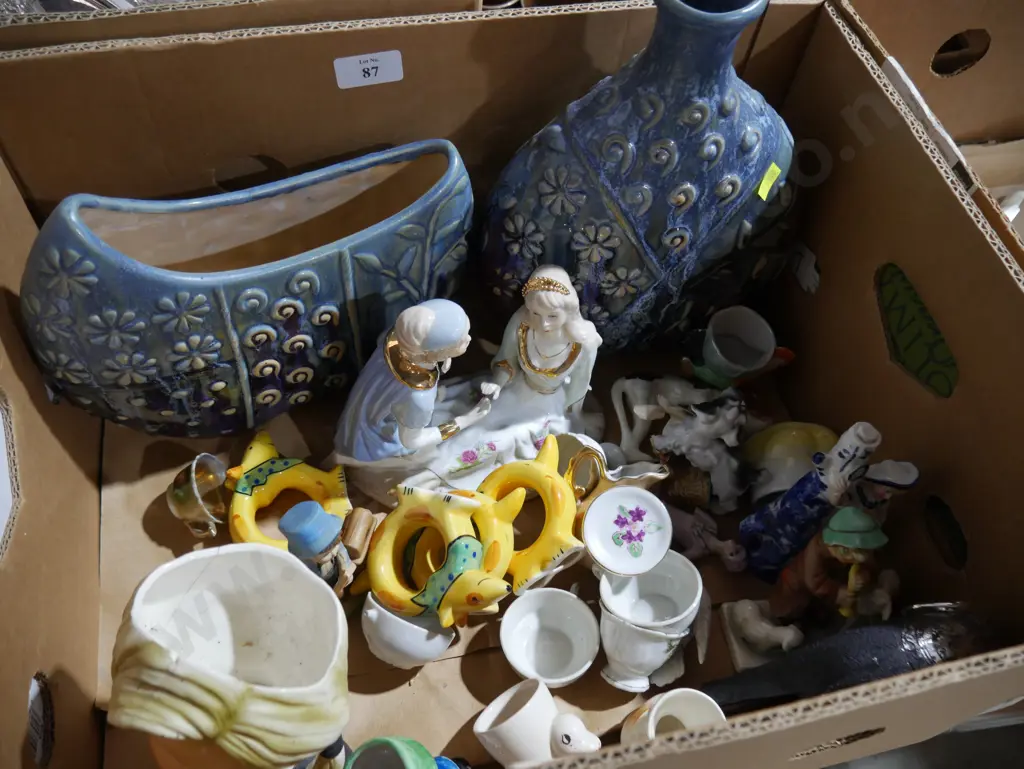 Figurines, vases etc Image 1++