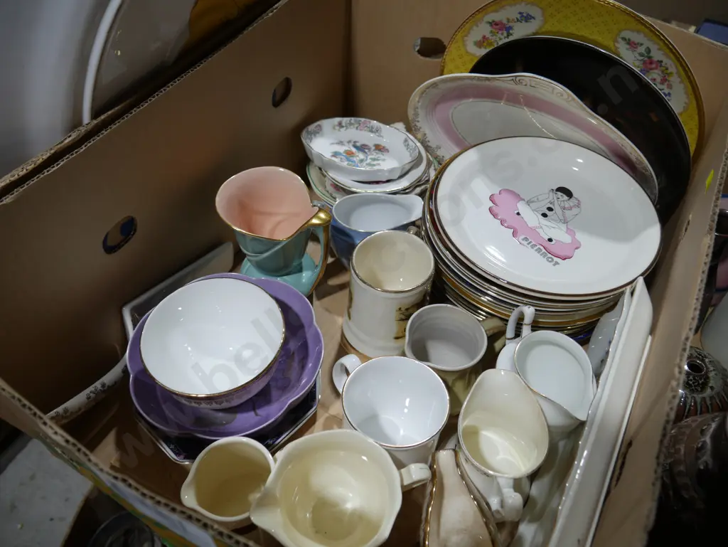 Assorted china Image 1++