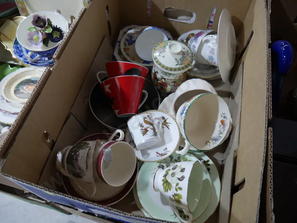 Assorted china Image 1++