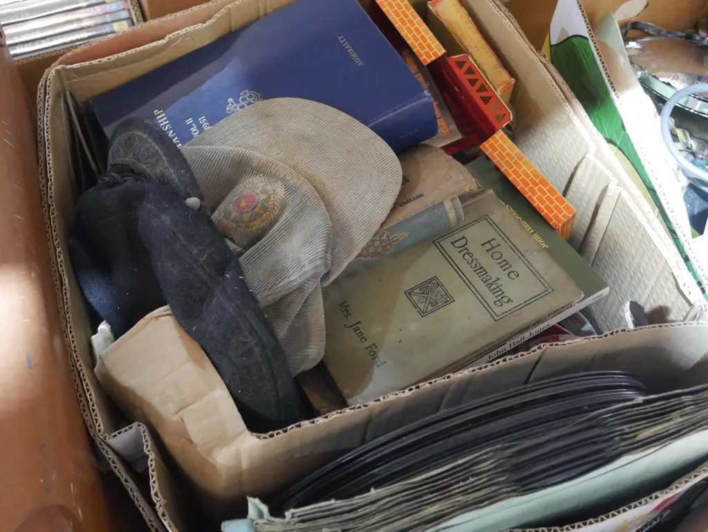 Records, books etc Image 1++