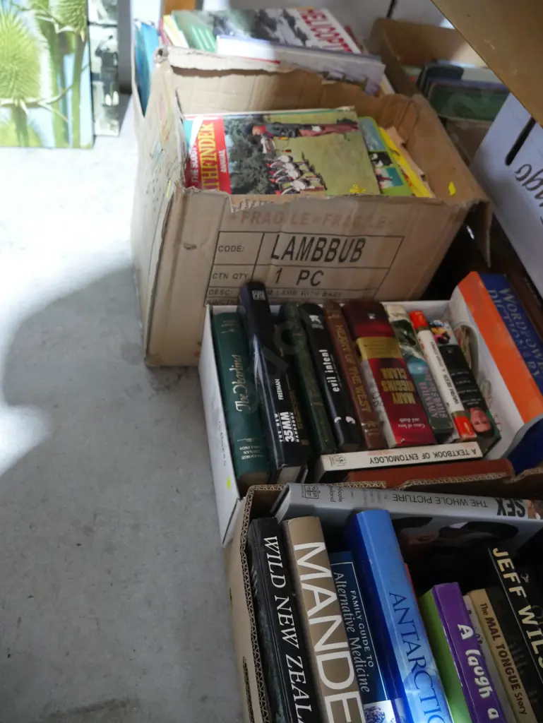 4 boxes of books Image 1++