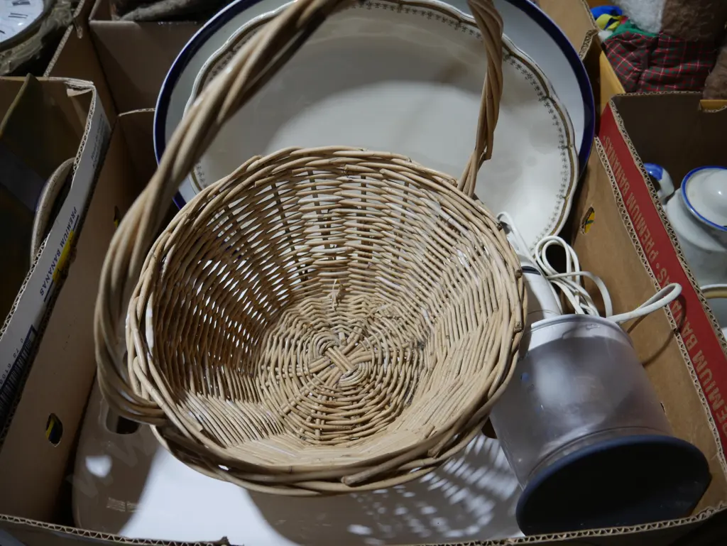 Cane basket, ashets Image 1++