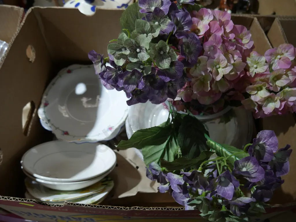 China, artificial flowers etc Image 1++