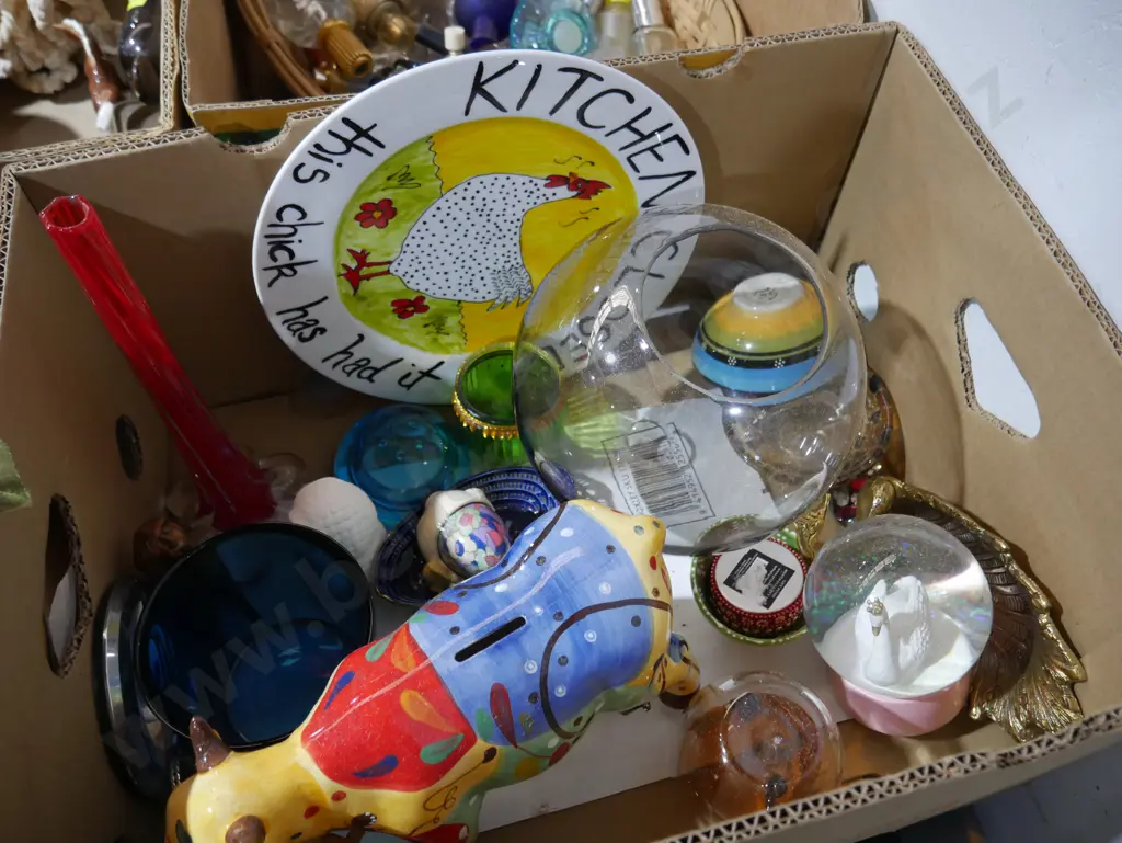 Colourful cow, nic nacs etc Image 1++