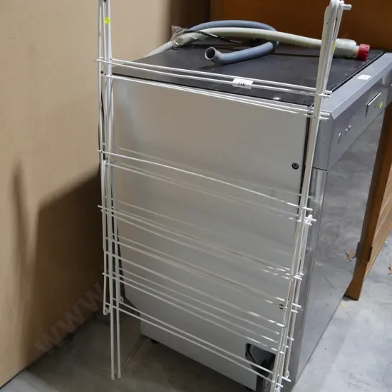 Clothes airer