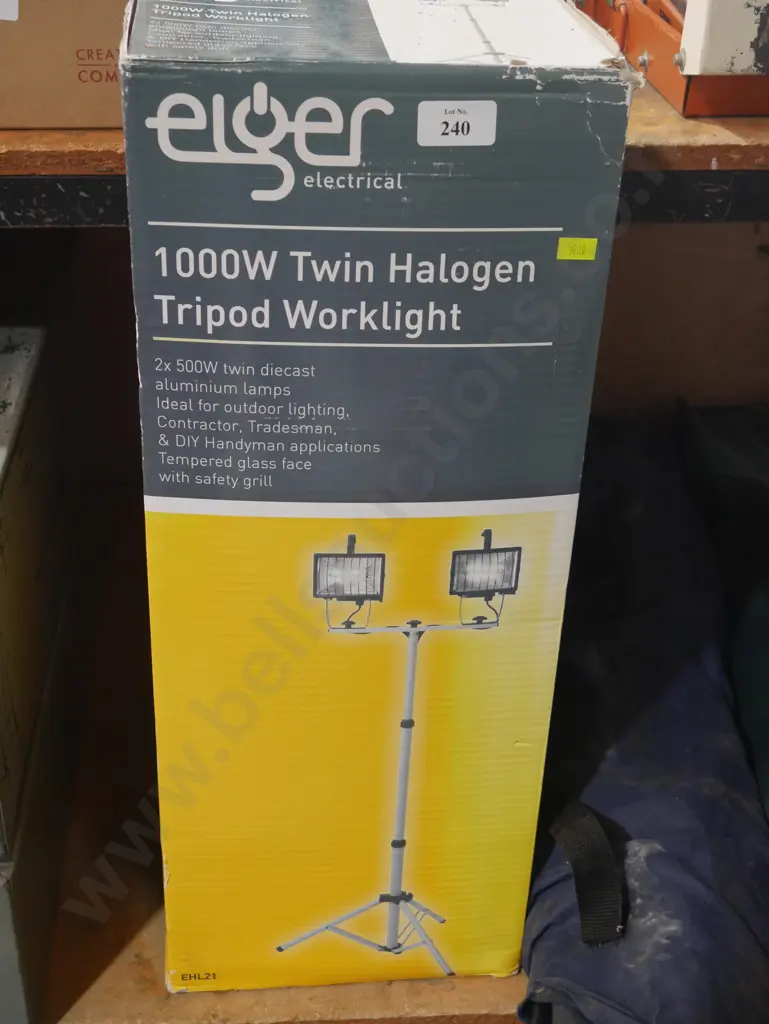 Elger 1000w twin halogen tripod worklight Image 1++