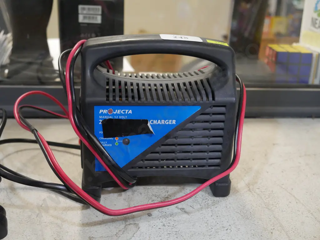 Battery charger Image 1++