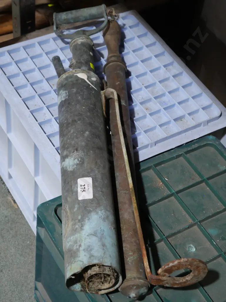 Stirrup pump Image 1++