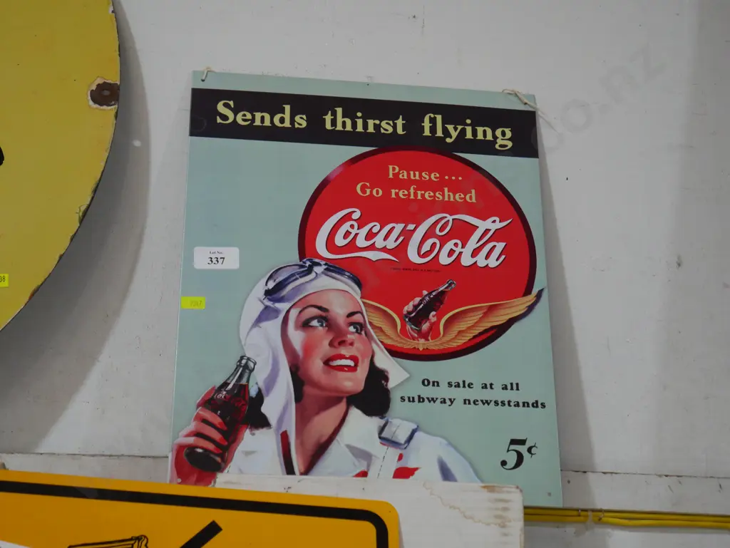 Coca cola sign Image 1++