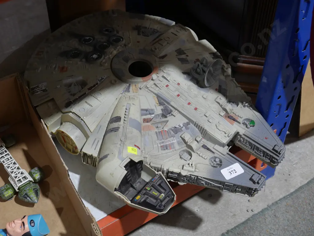 Star wars Millennium Falcon Image 1++