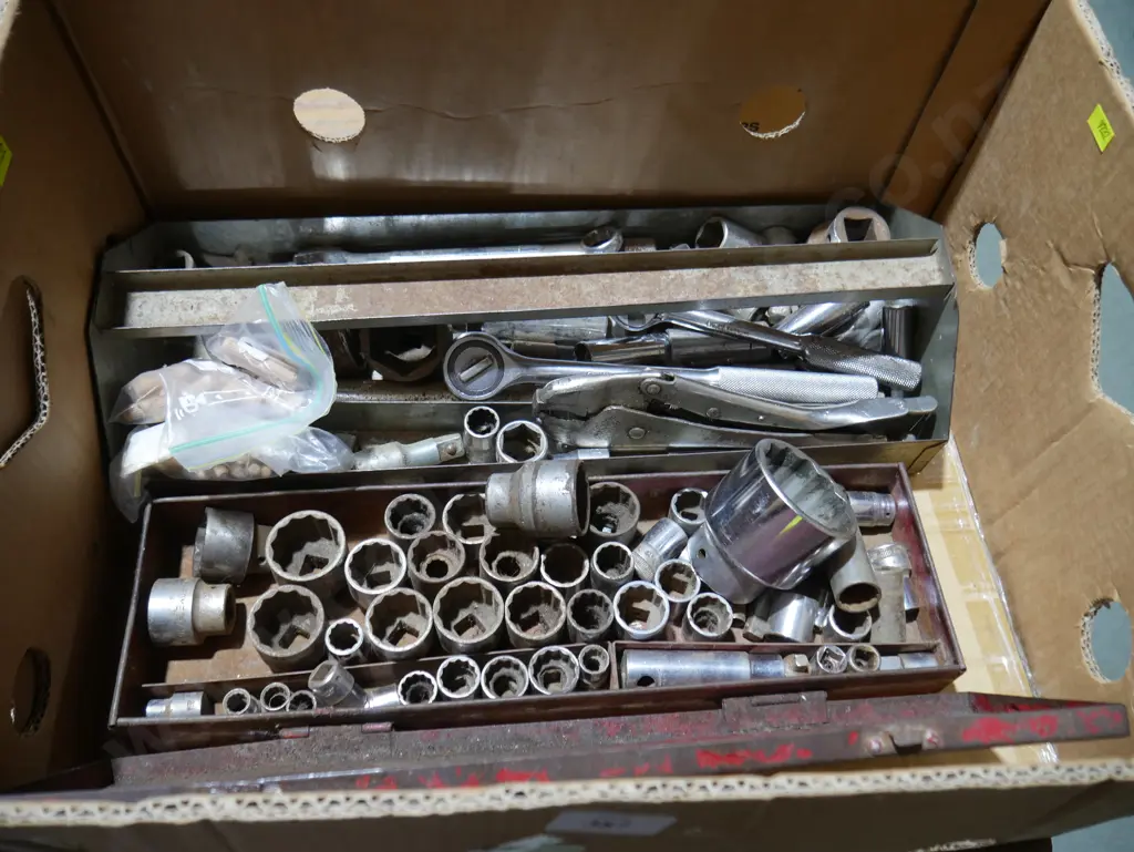 Part socket sets Image 1++