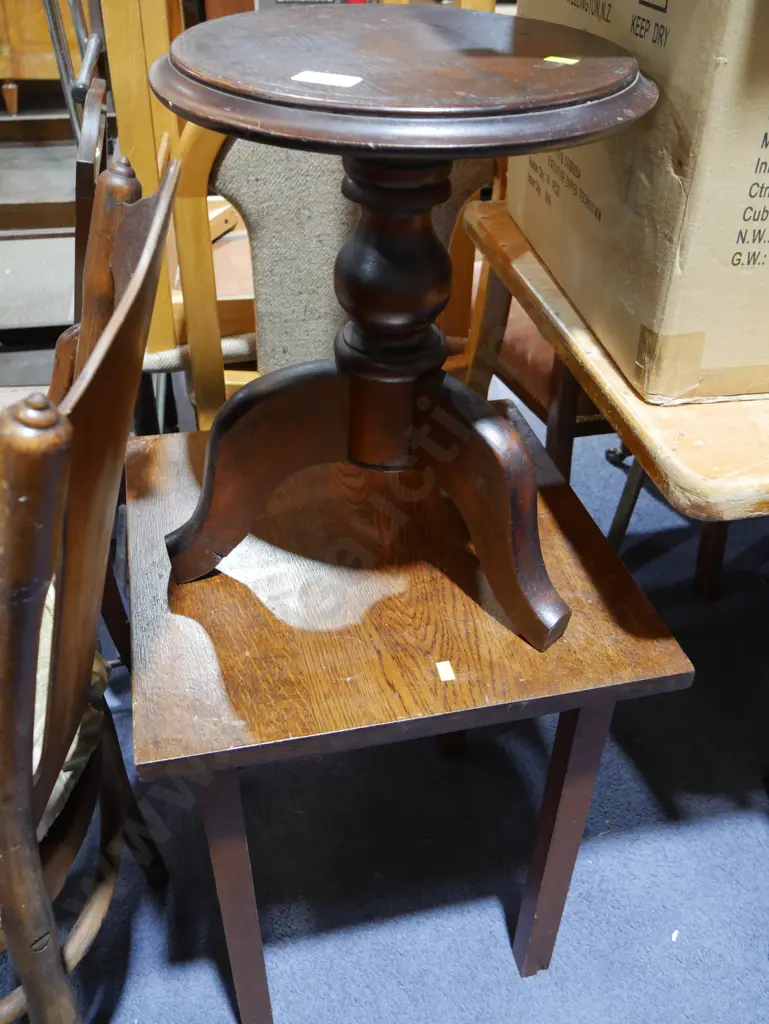 2 side tables Image 1++