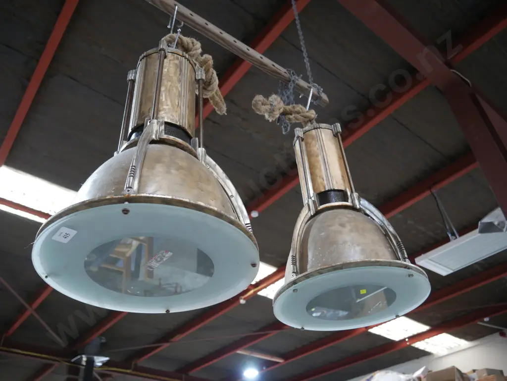Pair of light fittings Image 1++