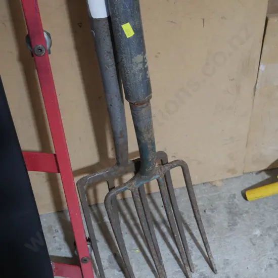 2 forks