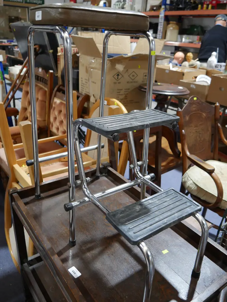 Step stool Image 1++