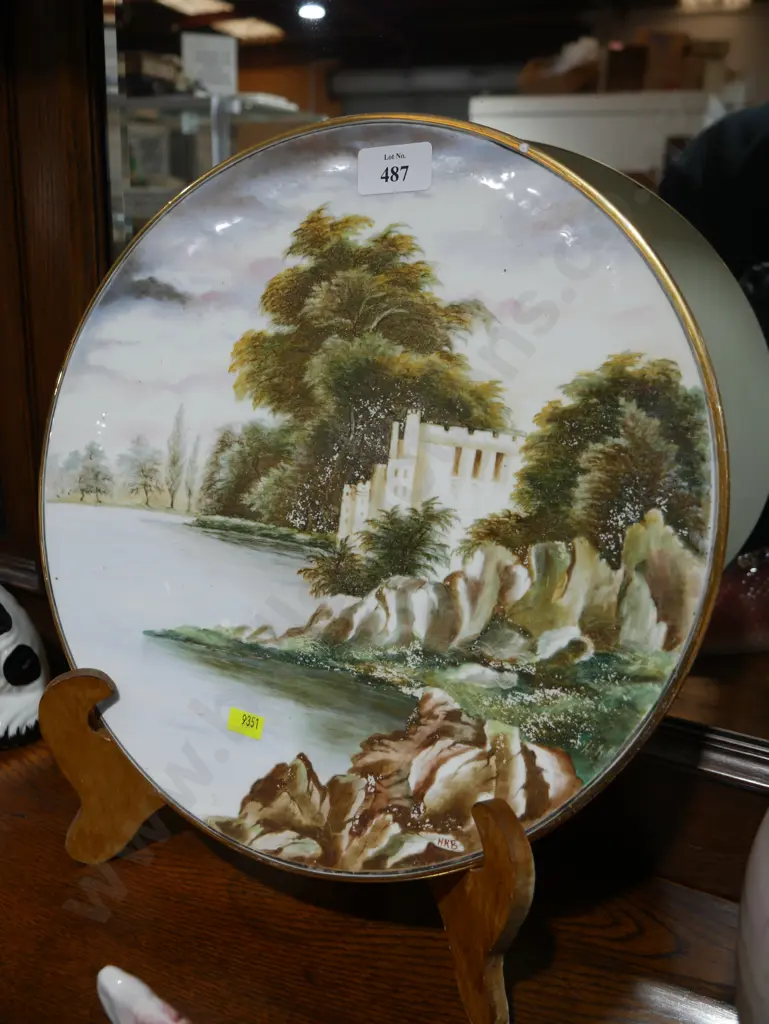 Hand painted wall display plate Image 1++