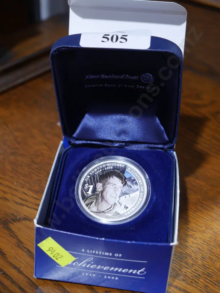 1oz Silver proof coin, Hillary Image 1++