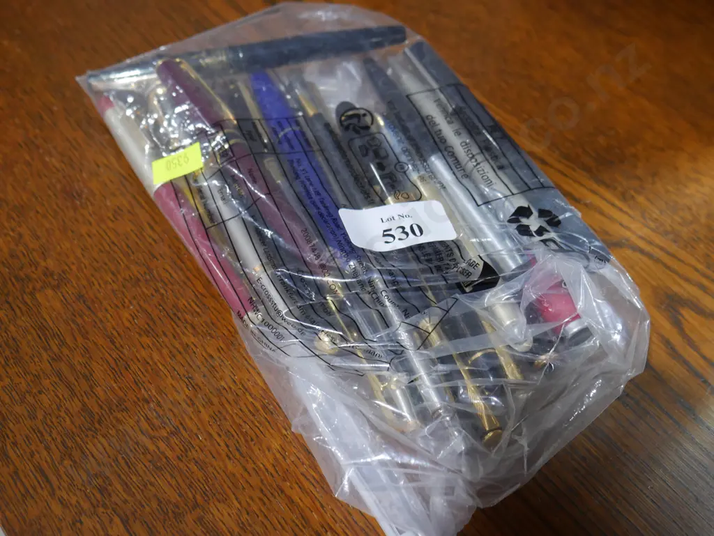 Fountain pens Image 1++