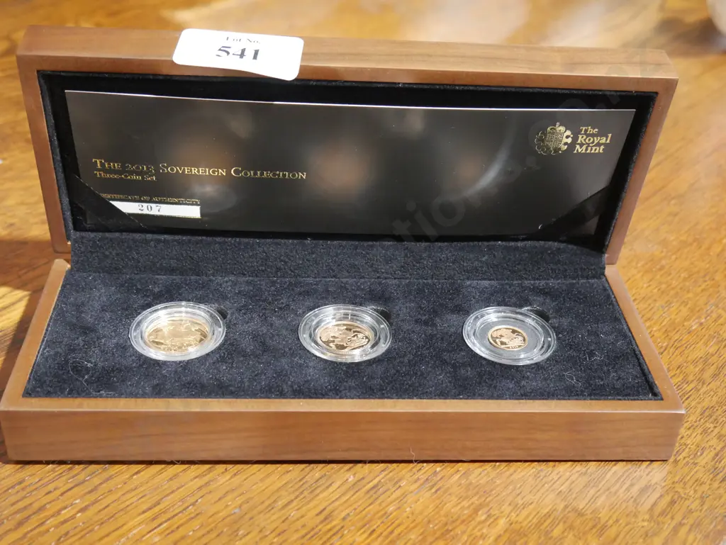 Gold sovereign collection 3 coin set Image 1++