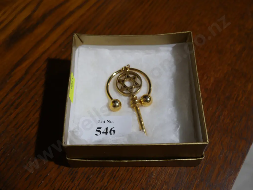 Gold ornamental key Image 1++
