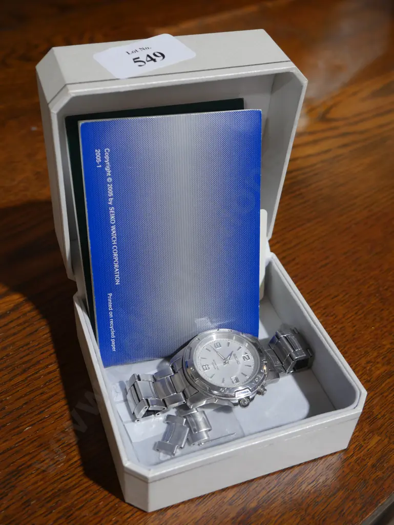 Seiko watch Image 1++