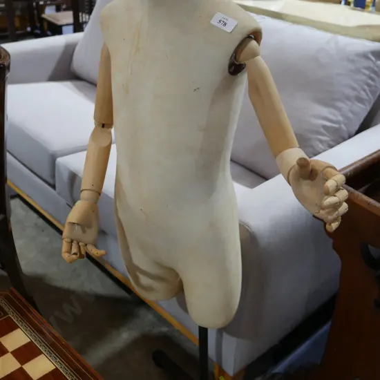 Child manaquin