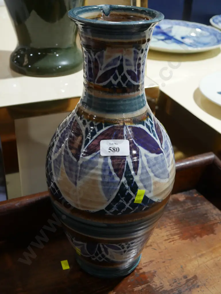 Pottery vase Image 1++